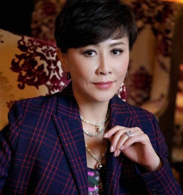 但合作的都是非同寻常,比如姜文的《让子弹飞》,《半生缘》等