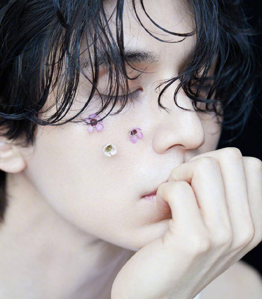 年近40岁的大叔李栋旭,颜值身材俱佳,状态好到00后都羡慕_银淑_鬼怪