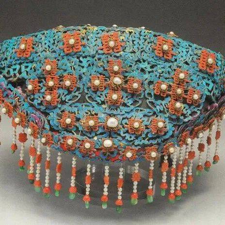 细说中国古代女子发饰：笄、簪、钗、华胜、步摇、篦、钿_发髻_首饰_妇女