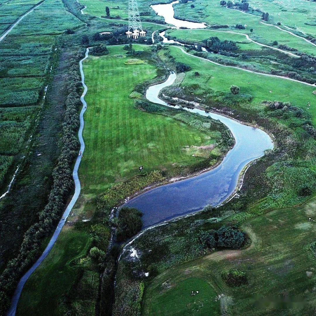 在大地构造位置上,渭河流域大部分属渭河盆地.