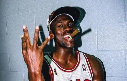 主场比赛都会抽雪茄,为何乔丹还能保持高水平的表现?_篮球_天赋_1