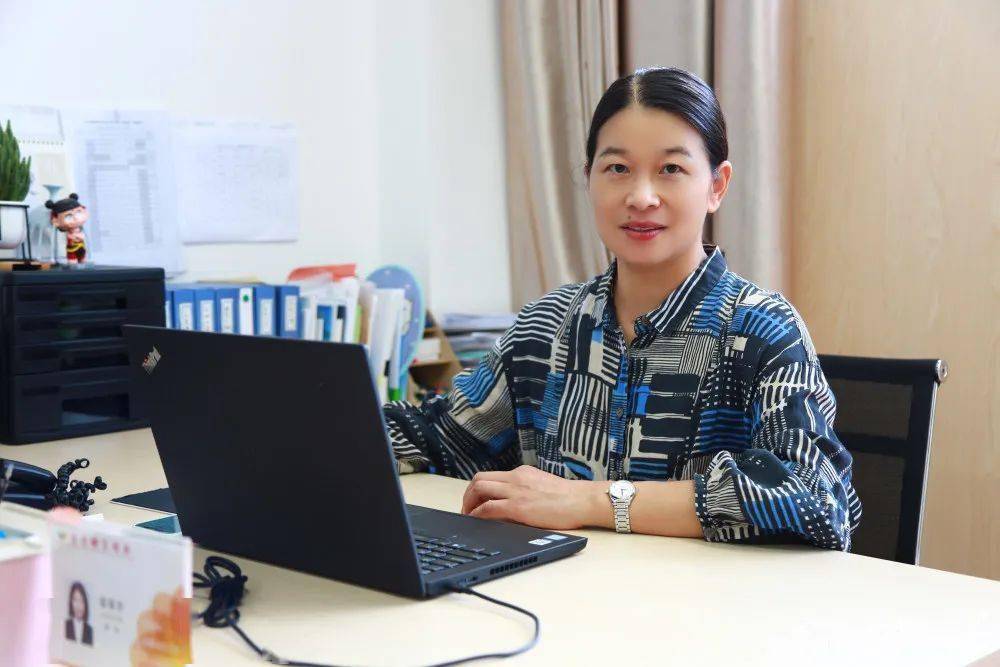 普师毕业的姜佩芳,因为机缘巧合踏入了特教领域,如今