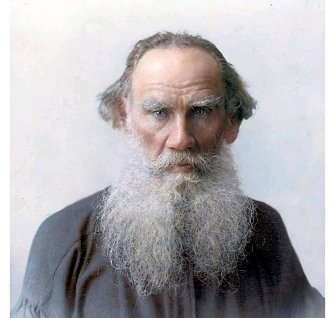 34岁爱上18岁姑娘,82岁离家出走去世,托尔斯泰隐藏一生的秘密_写日记