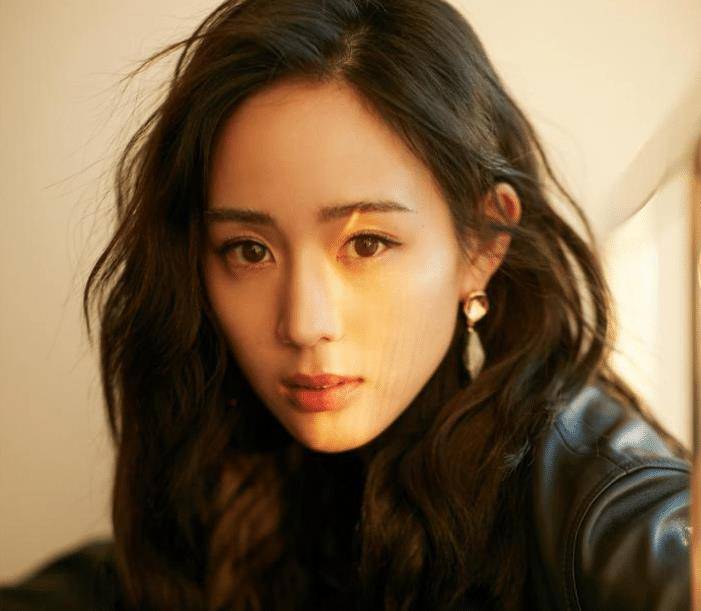 不当言论流出,张钧甯拿出高手锏称父亲是两岸统一学者_国家_中国_方面