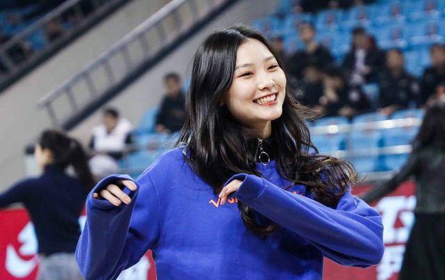 郭艾伦问策陈梦儿和孙敬璇,是打开海外市场还是固守东北,需_湾区_icon