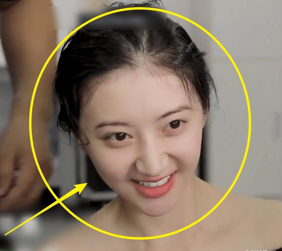 景甜倒模的造型公开,32岁素颜状态一目了然,我却被她的身材圈粉_过程