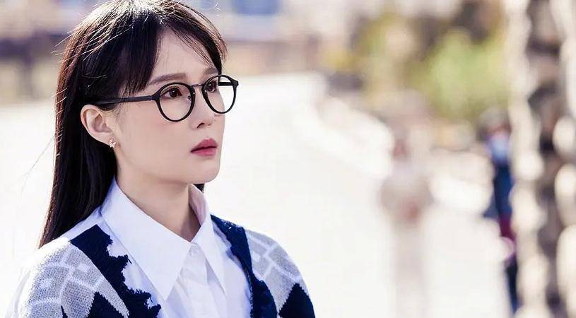 《刘老根4》开播!让我们来看看里面有多少隐藏女神!_本山_剧中_韩佳佟