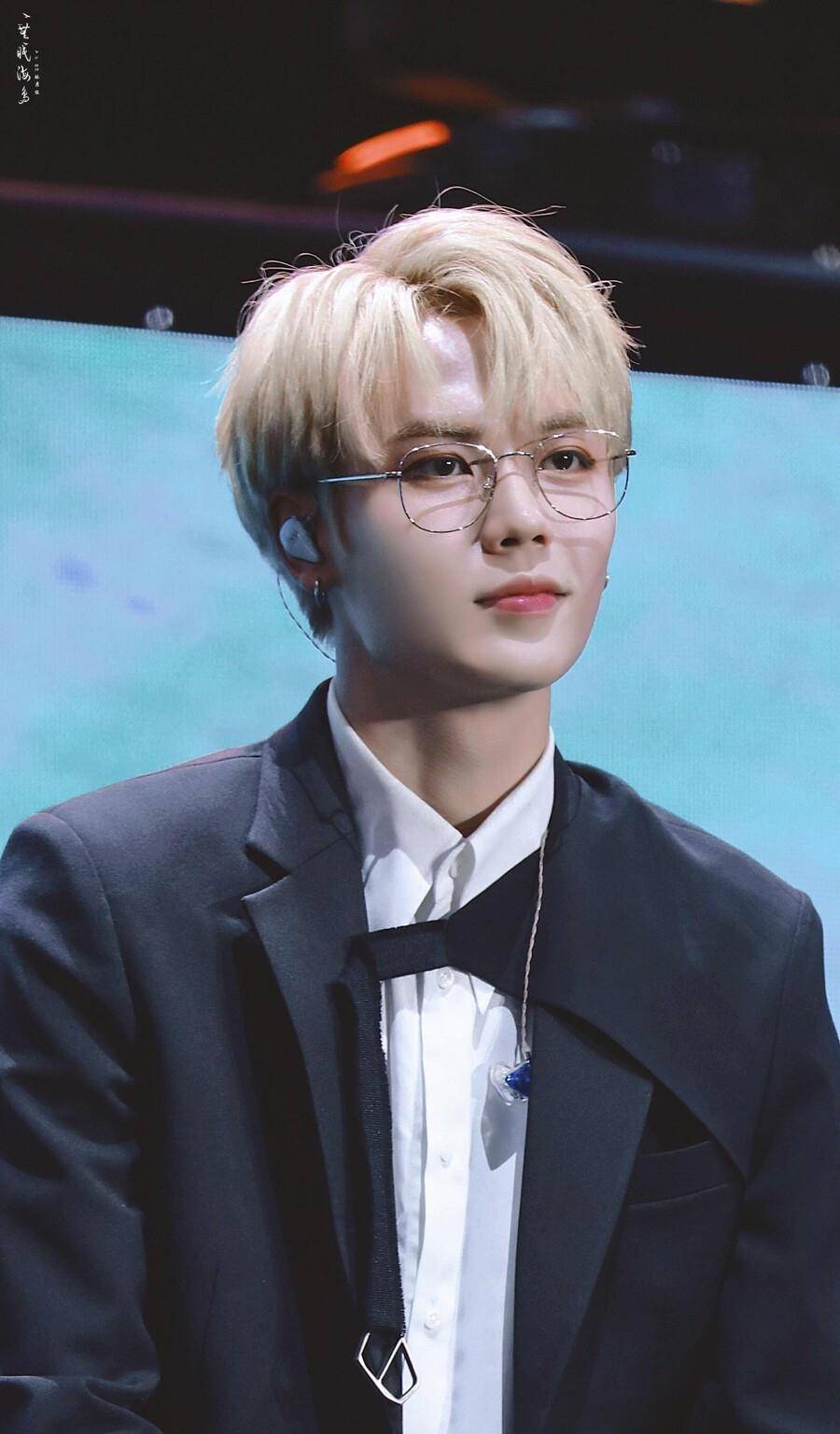 林彦俊发文表示自己是单身,粉丝脱粉回踩,爆料他带女友进行赌博_结果