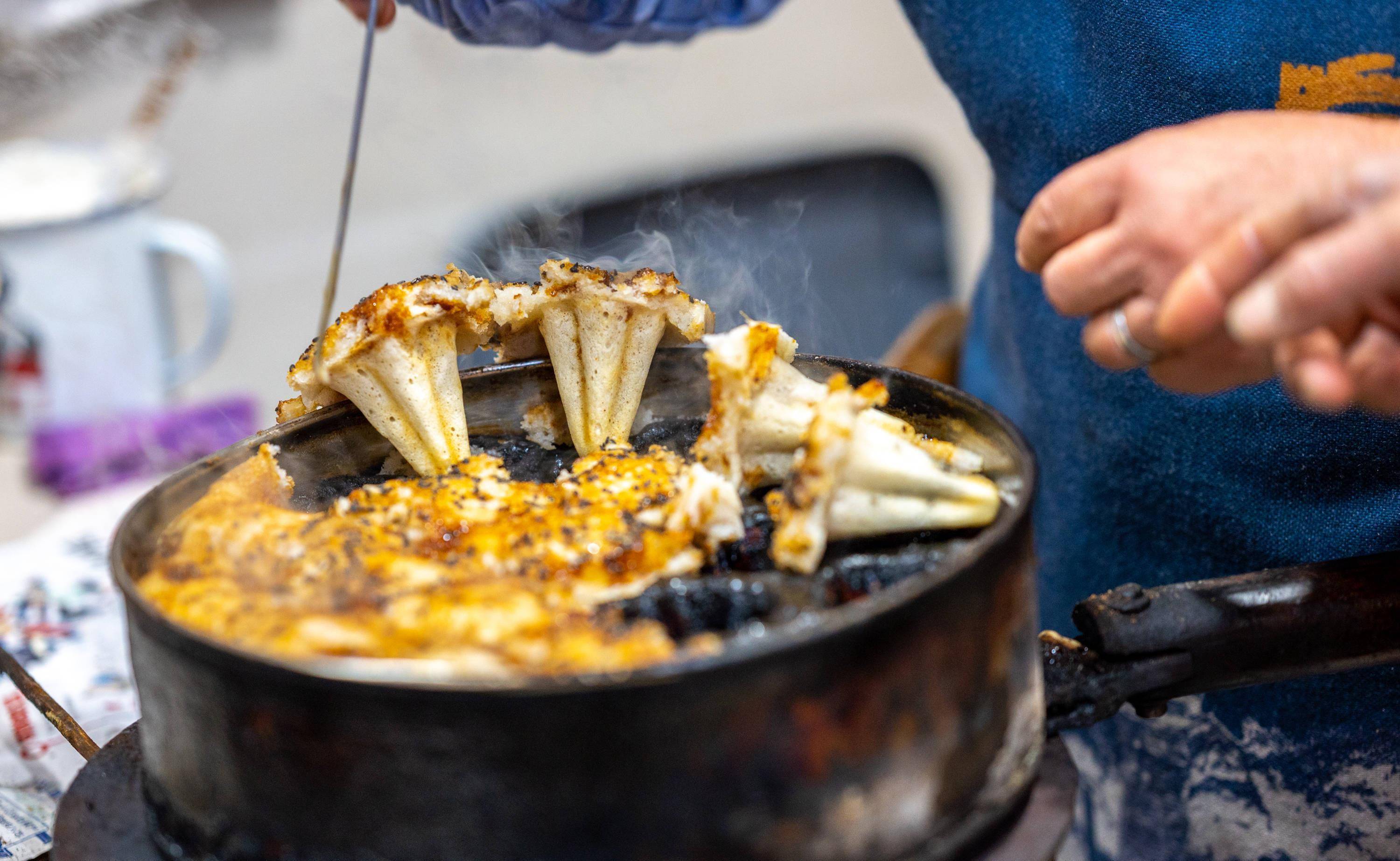 是千年古城的缩影,底蕴深厚美食多_紫阳街_临海_梅花糕