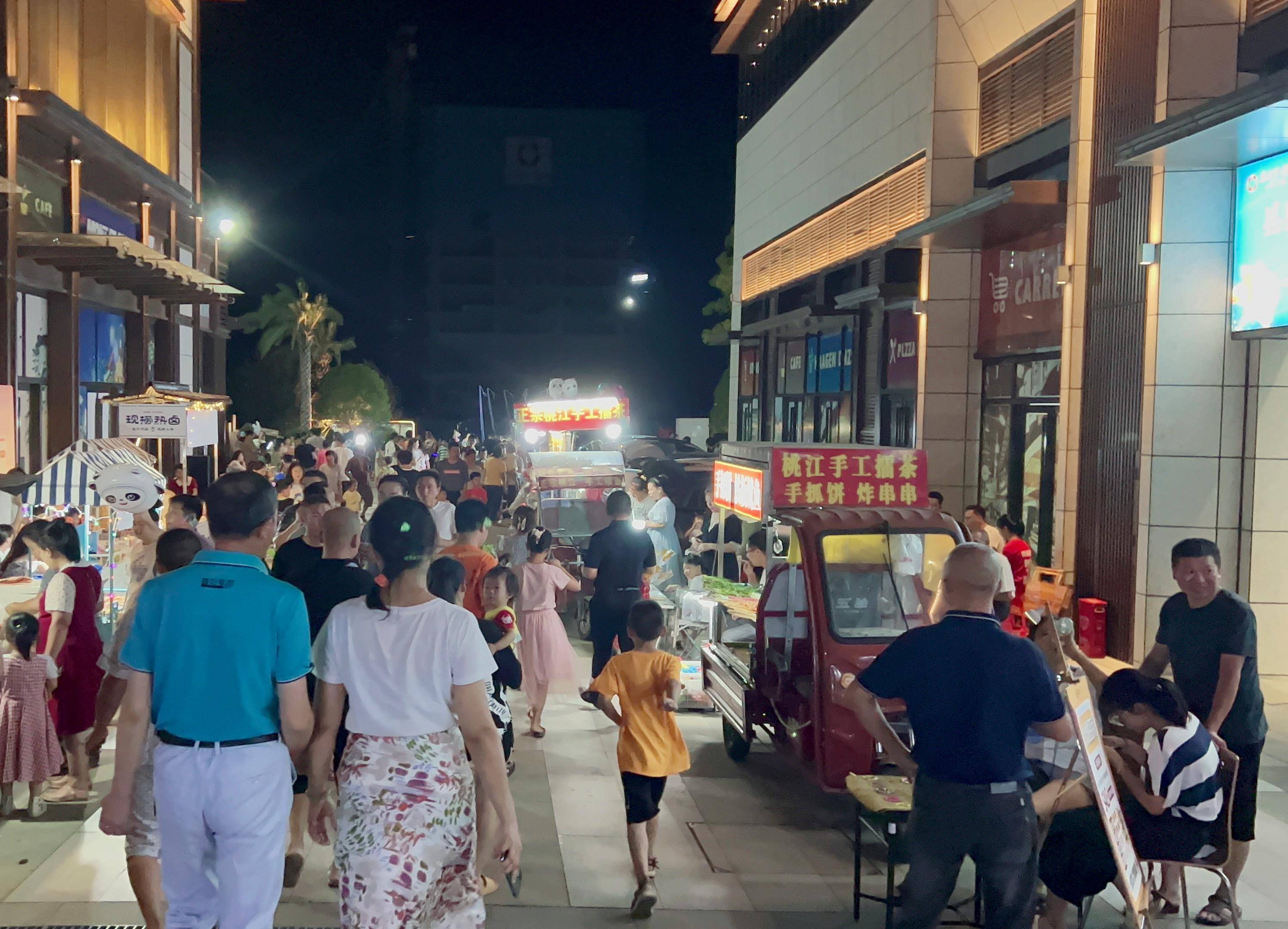 基山街夜市图片