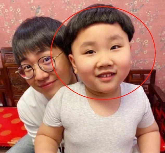 有种"不公平遗传"叫佟丽娅姐妹,一个美若天仙,一个泯然众人_杨迪_妹妹