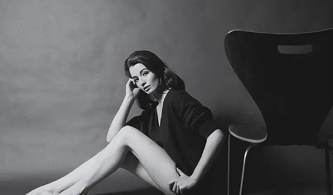 克里斯汀·基勒克里斯汀的悲惨童年克里斯汀·基勒是一名英国女孩