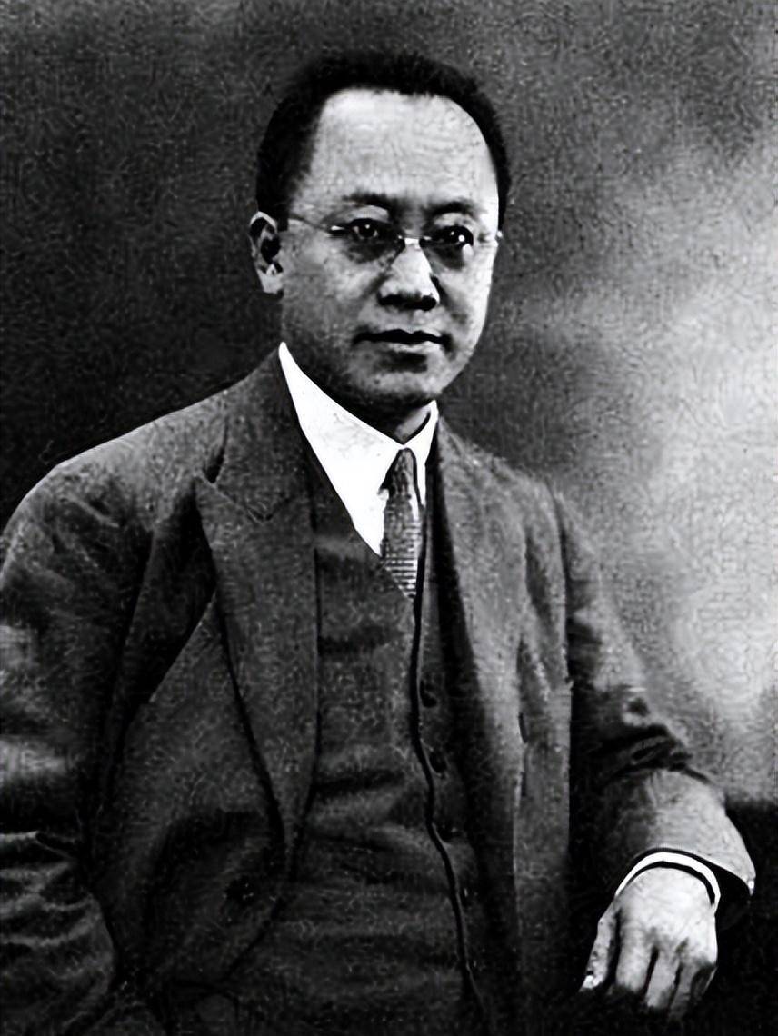 旅游业祖师爷陈光甫，创办民国第一大私人银行，还曾资助过孙中山