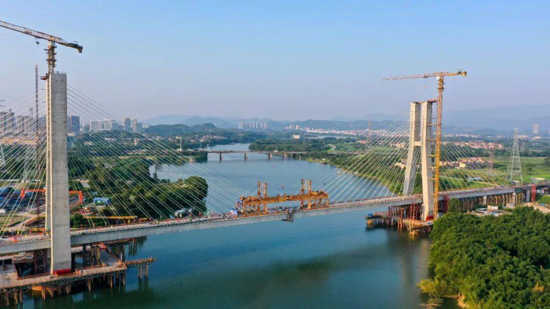 9月13日下午,广汕高铁增江特大桥合龙仪式,在广汕