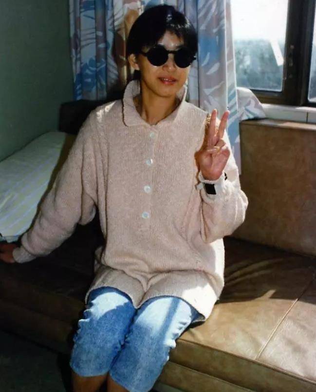 余绮霞:77年当选港姐季军,车祸,失恋加癌症,36岁遗憾离世_徐日勤_香港