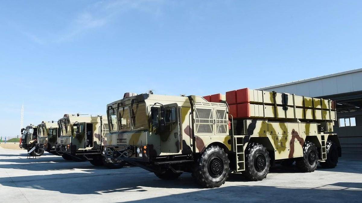 出口阿塞拜疆的"波罗乃兹"火箭炮第二,"波罗乃兹"的性能.