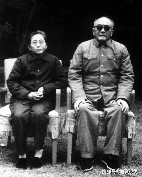 如何评价林彪元帅?黄克诚大将最先发声 :过是过,功是功 !_工作_历史_子女