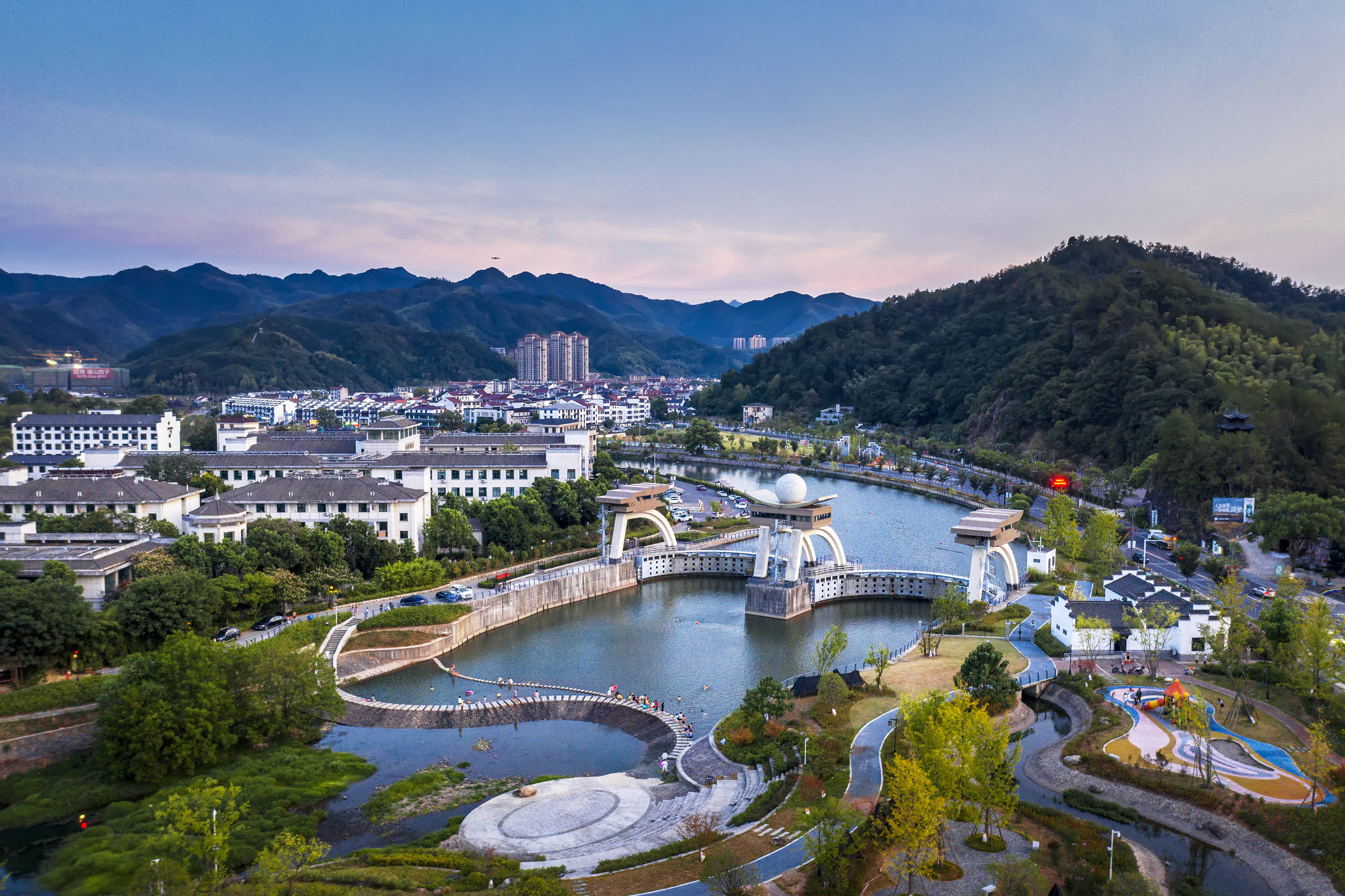 一日一图·金华拾光|诗画梅溪_画卷_诗意_田园