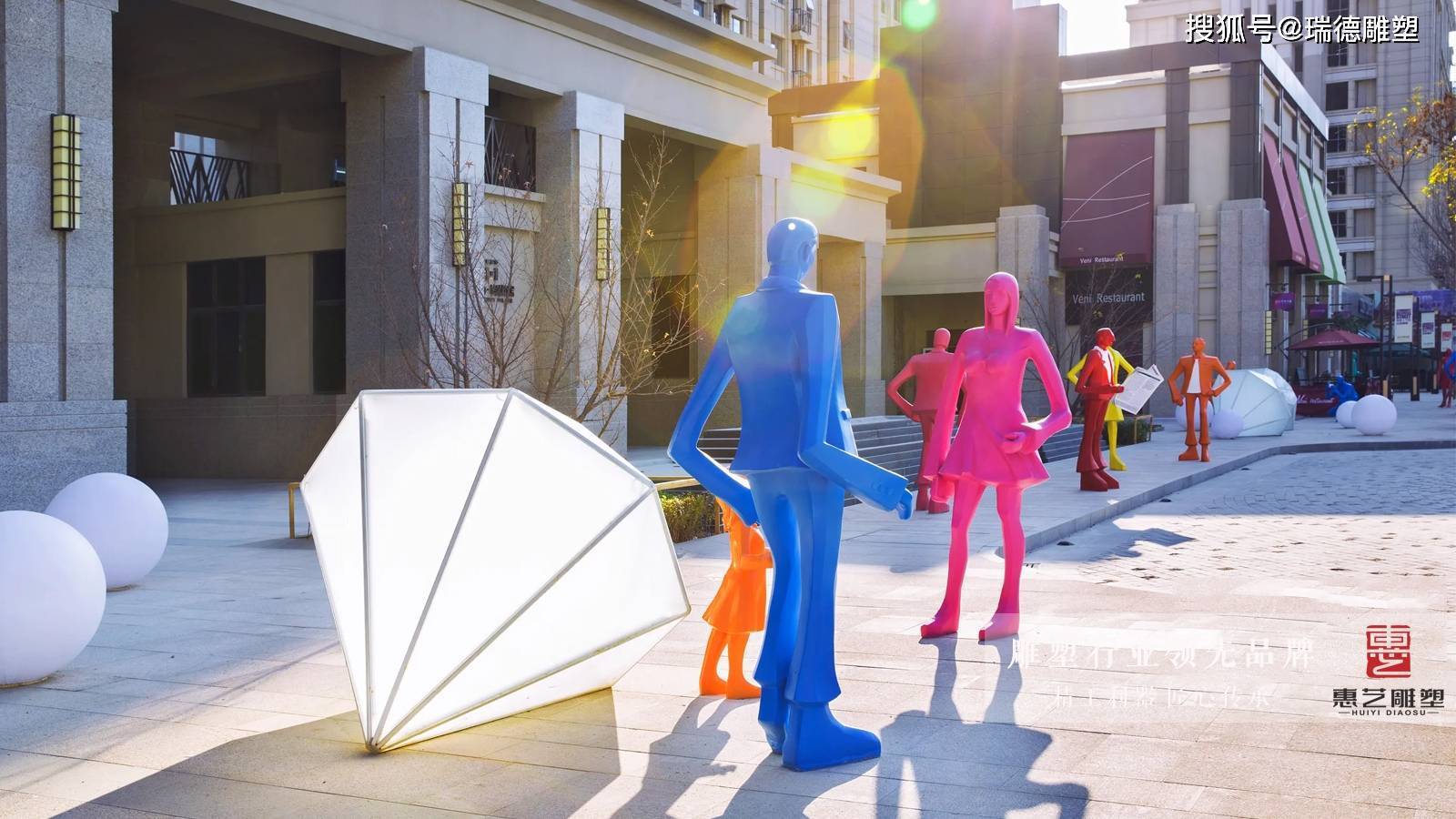 铸铜时尚玻璃钢商业街摆放雕塑欣赏_人物_小品_景观