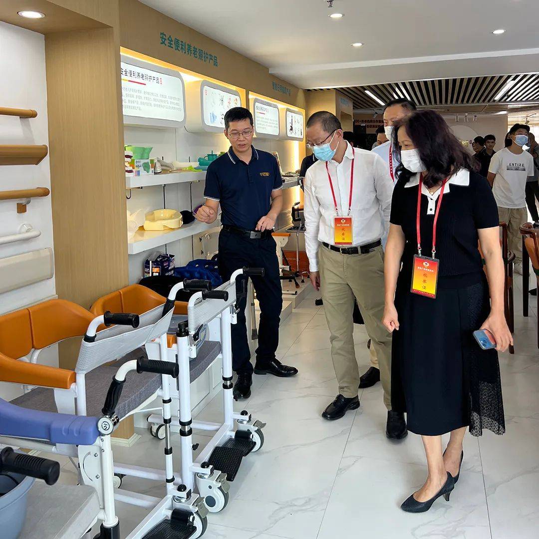 中匠福调研,并召开以嵌入式养老服务为主题的座谈会_王普华_生活_建议