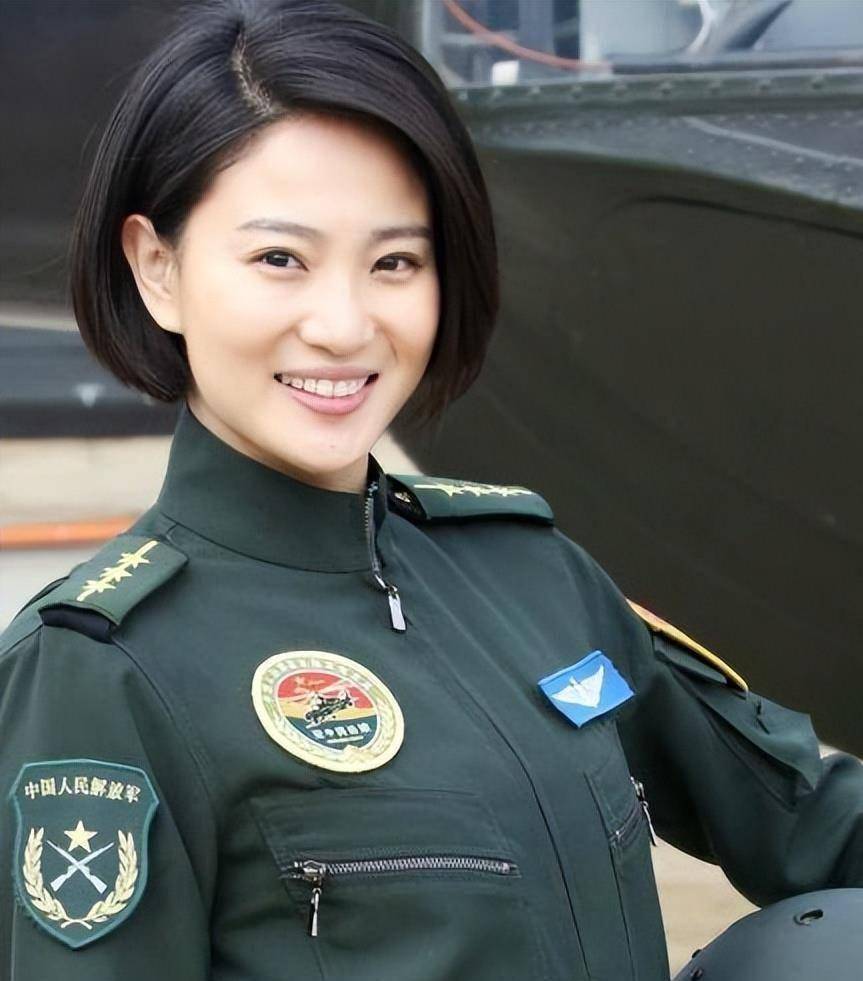 这6位女演员告诉你什么是英雄真兵_女兵_军人_形象