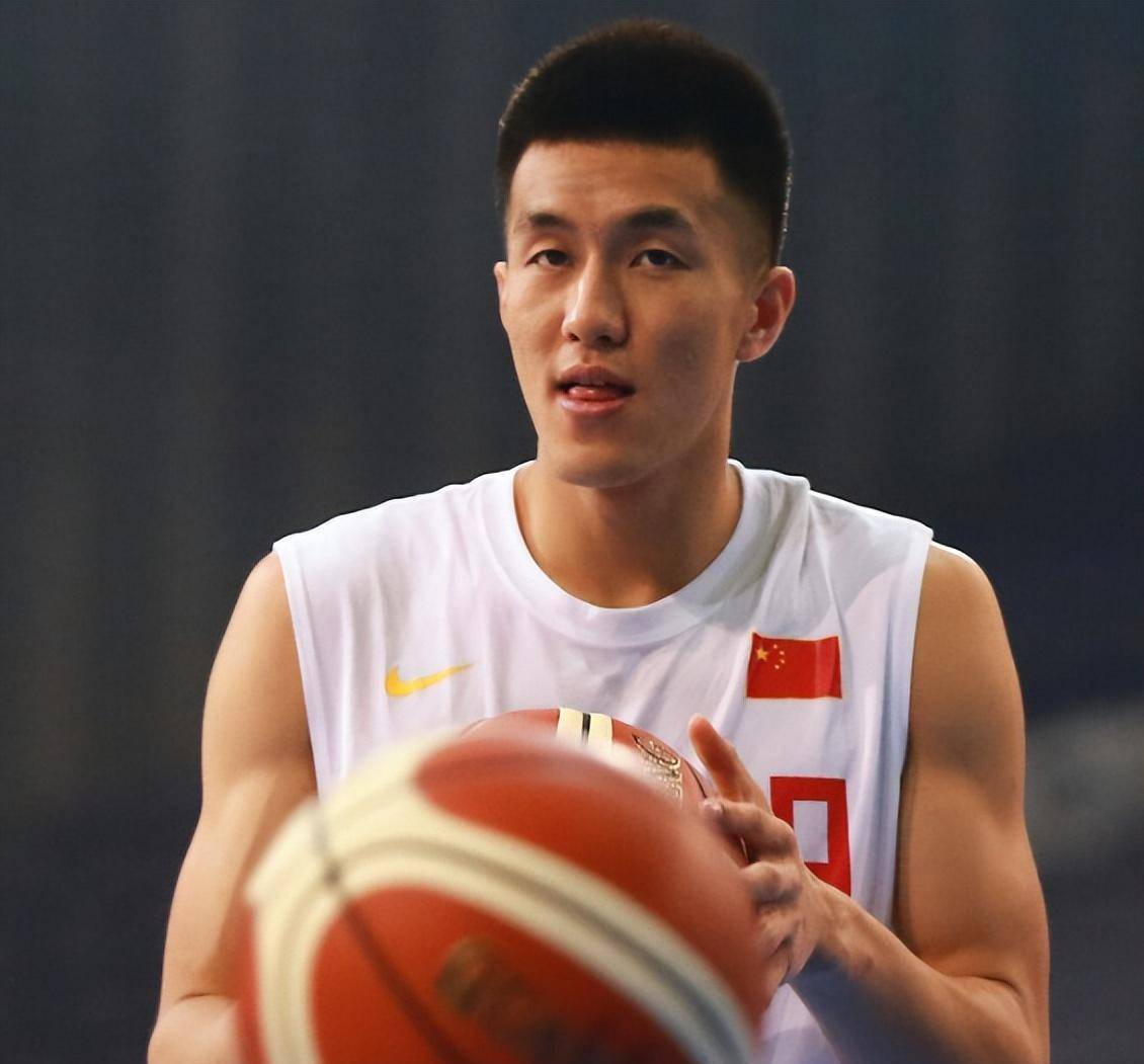 知名体育博主宣布郭艾伦与辽宁队正式续约_球员_评论_球迷