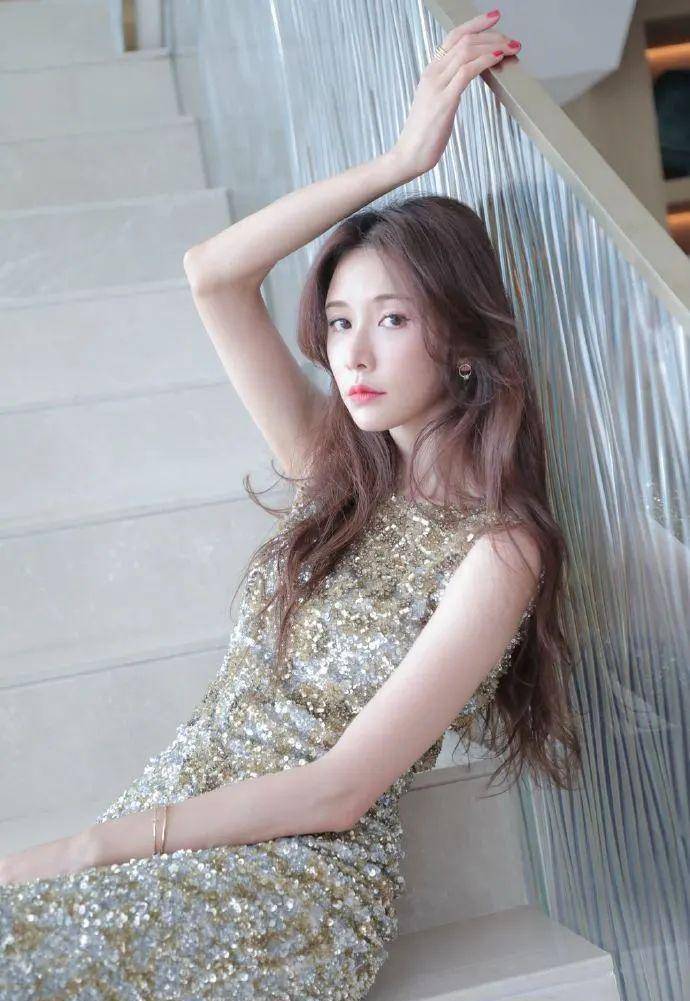 林志玲近照都快认不出来了!