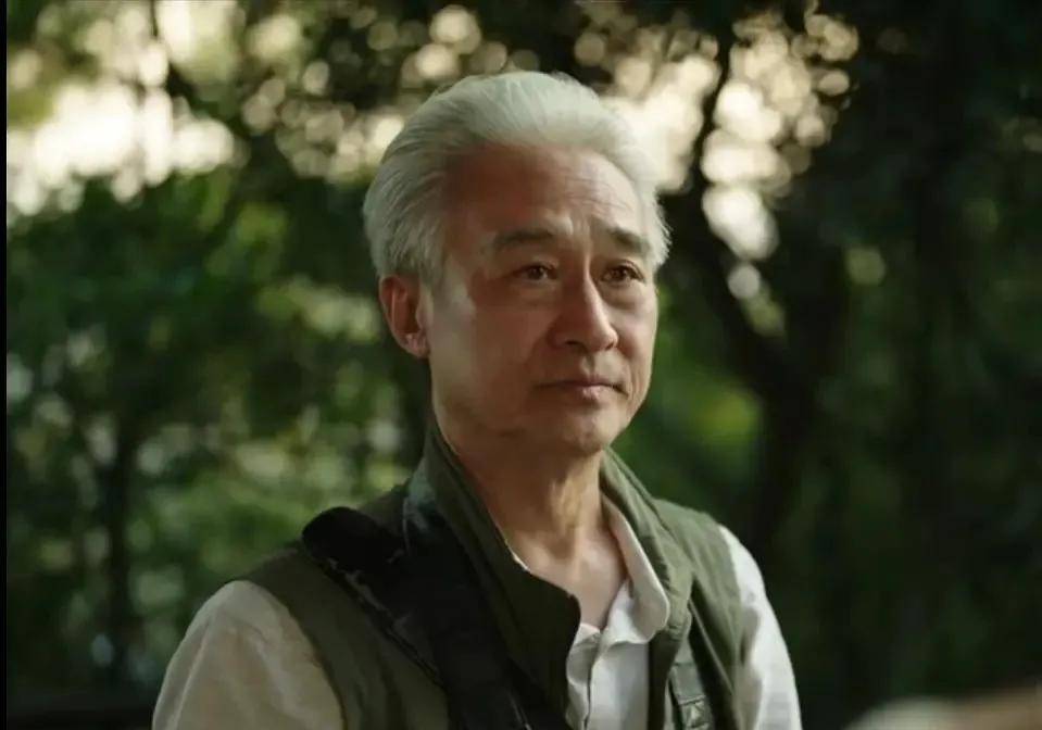 《暴风眼》鹤老每次出现都要让人深呼吸,有事请找张东升好吗?