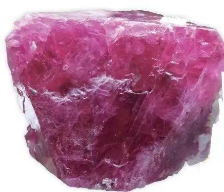 英国女王皇冠上的红色宝石是何物?_王冠_黑太子_陶瓷