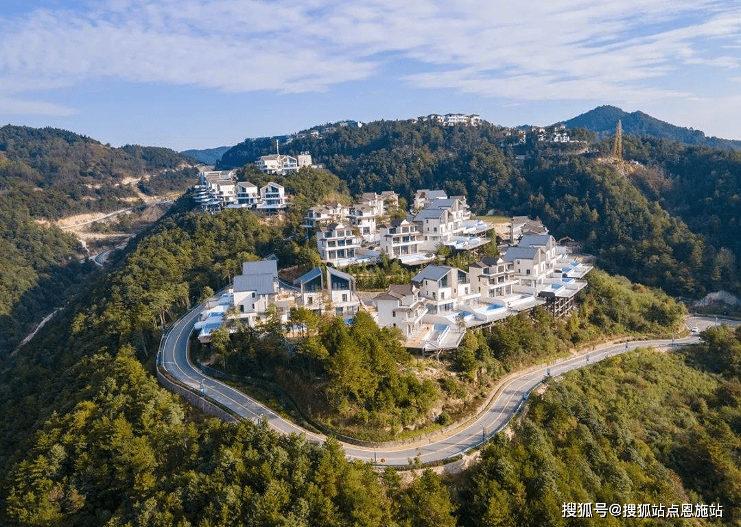 玉岑山居精装别墅,金华玉岑山居私家泳池,玉岑山居推窗看山景,玉岑