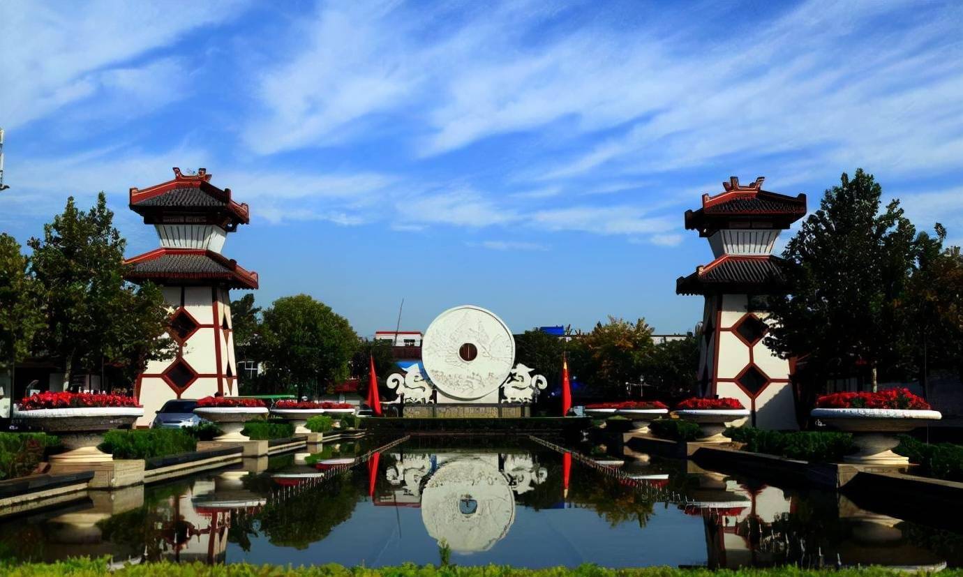 邯郸有一小众景区，由多处历史遗址景点组成，距市中心仅9分钟路