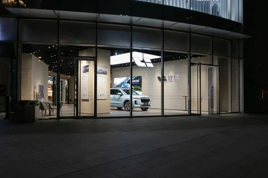 上韭菜！车展现场再现维权_搜狐汽车_搜狐网