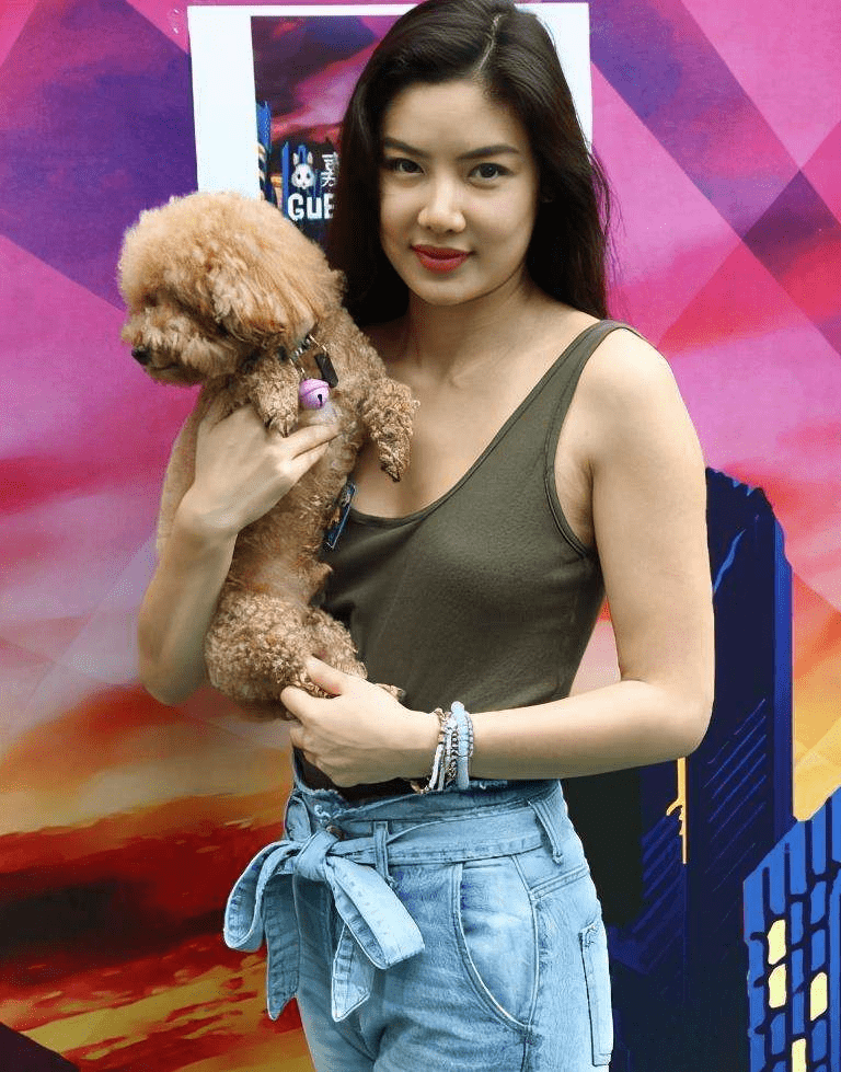 乐基儿怎么胖成这样!