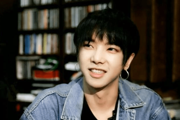 华晨宇只有102斤,对于173身高的他来说,这样的体重真的是太瘦了