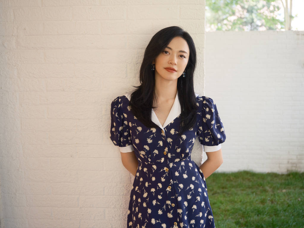 姚晨晒健身房运动照 动作标准肌肉线条惹人羡慕_网友_状态_自律