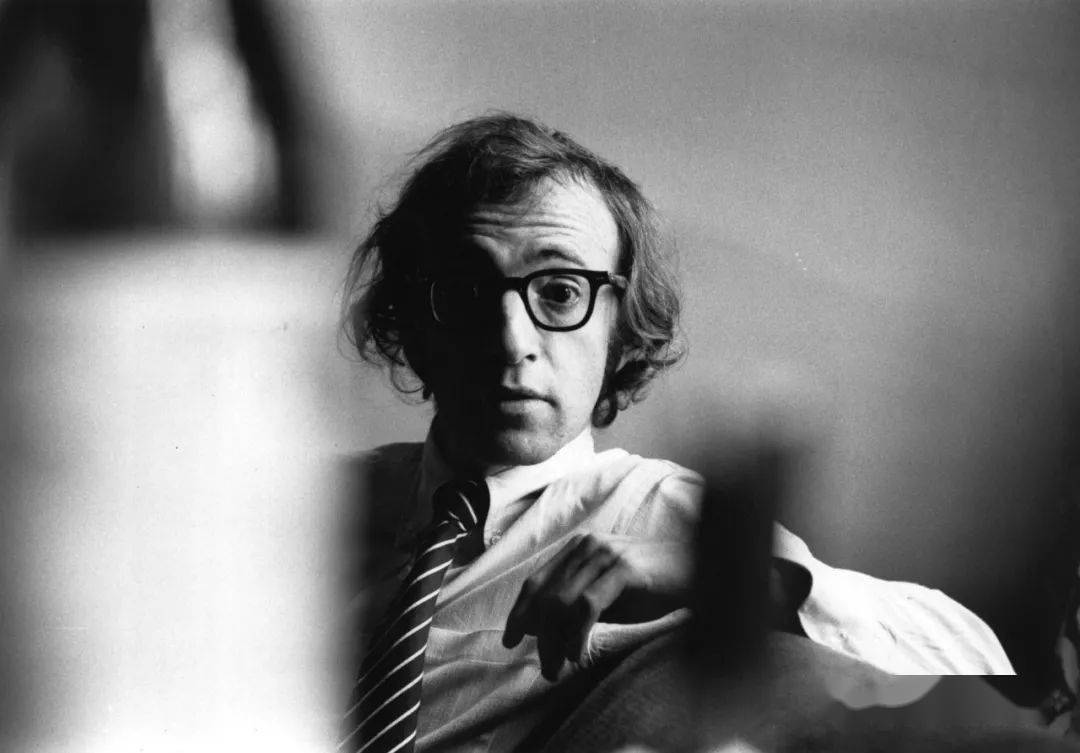 美国名导伍迪·艾伦宣布将从影坛退休_著名导演伍迪艾伦宣布退休_in