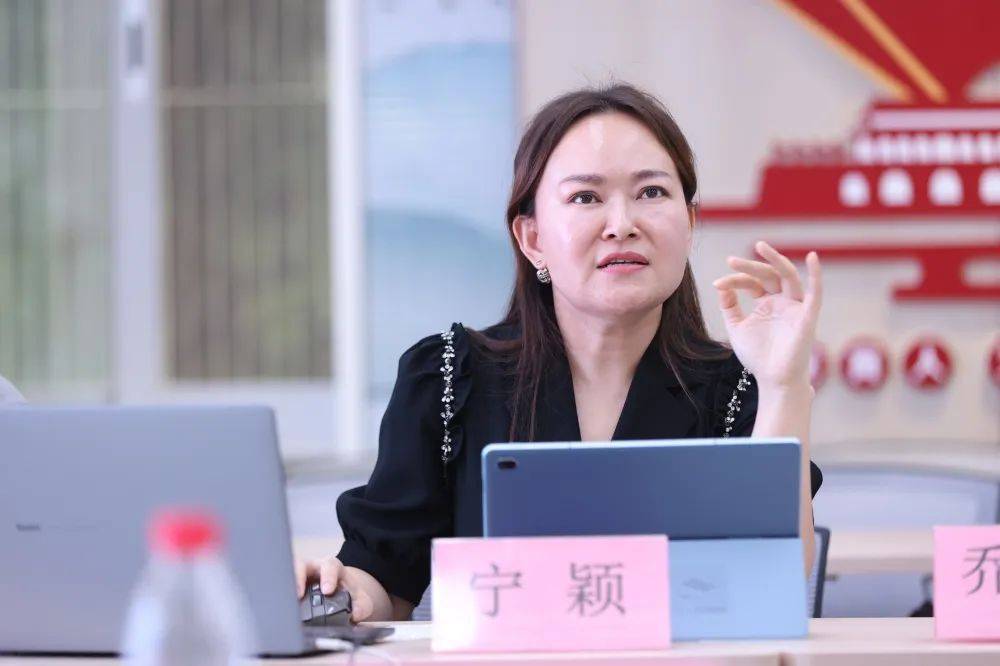 图/当天发言的部分专家西安音乐学院党委副书记李宝杰教授在闭幕式