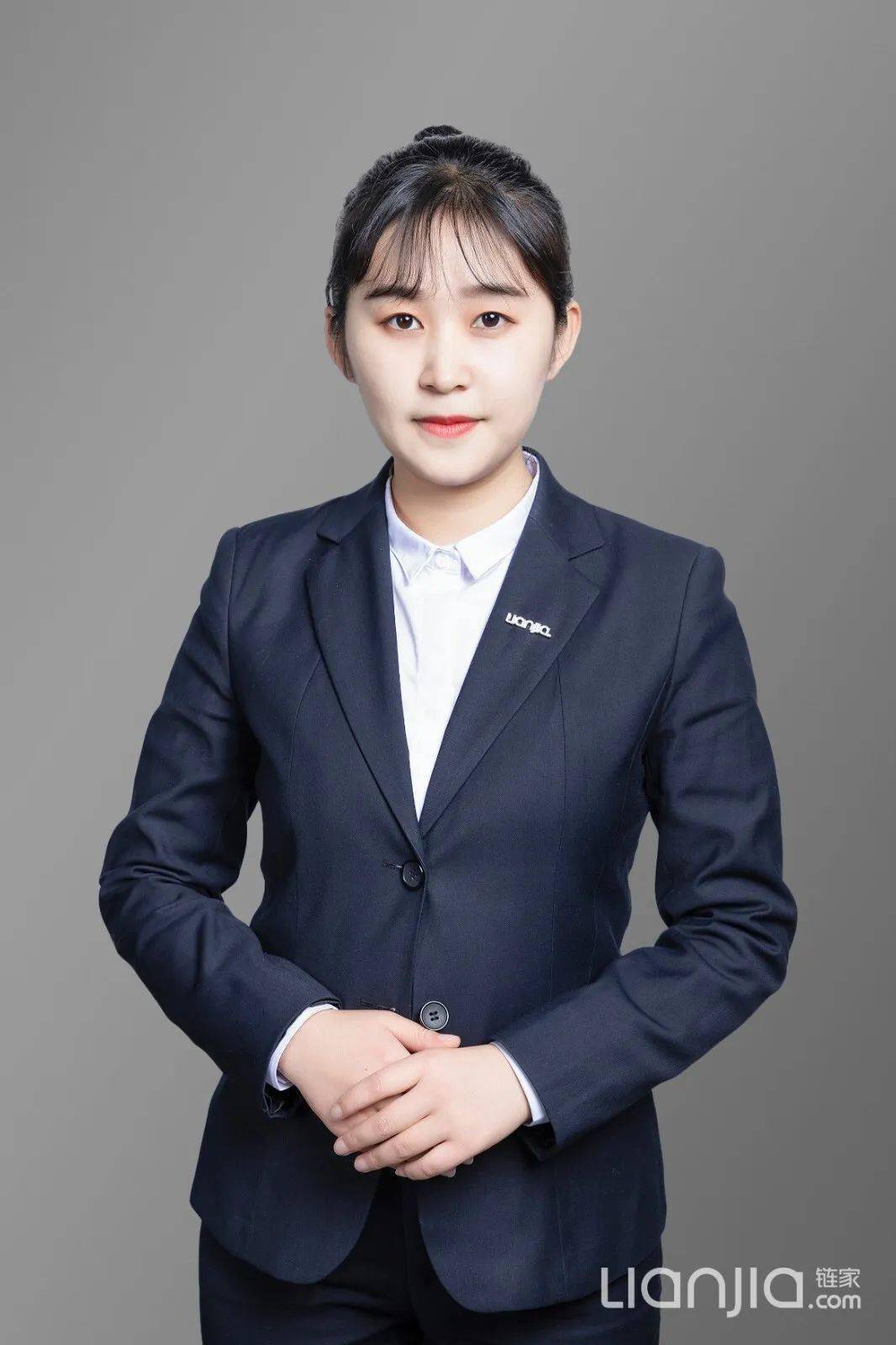 客户看中一套在贝壳平台登记的一套一居室租赁房源,在和业主谈价格时