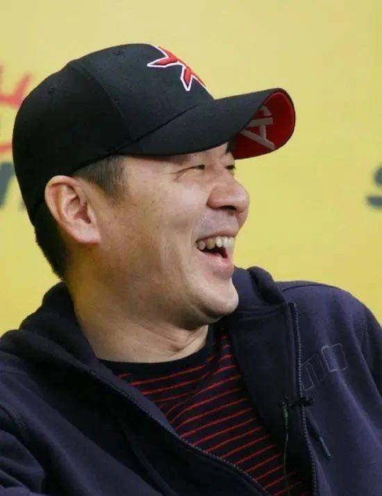 戏骨陈建斌:初恋中戏校花,与吴越同居5年,今与蒋勤勤婚姻幸福_呼小静