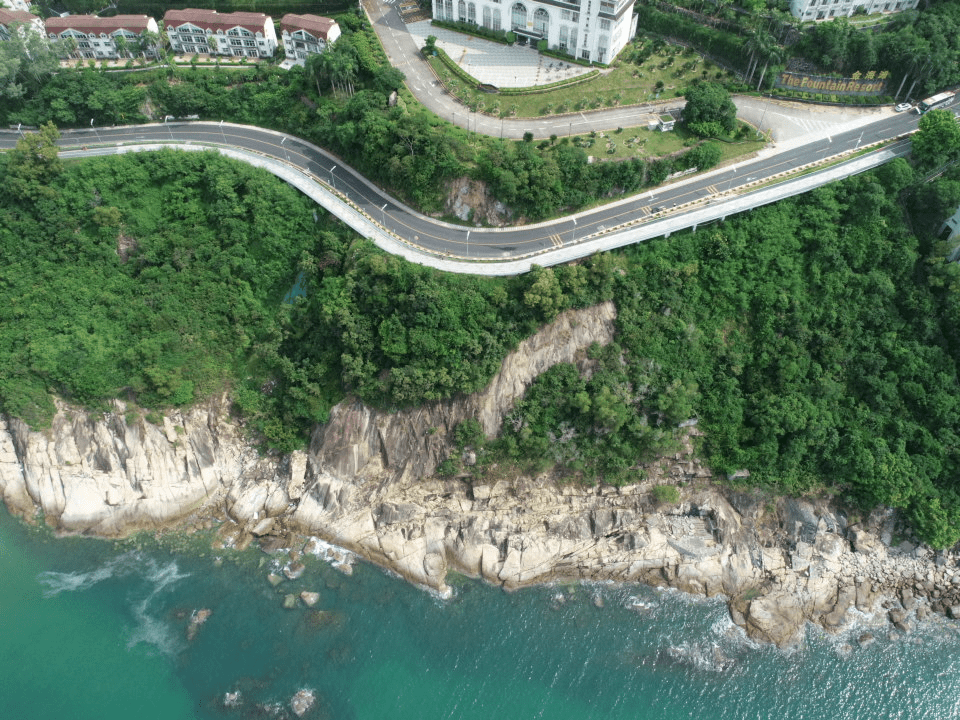 深圳大鹏新区开展临水临崖道路设施专项整治_路段_隐患_车辆通行