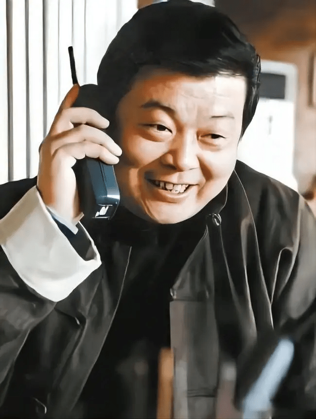 傅彪病逝17年,遗孀张秋芳的选择令人泪目_电影_碟片_表演