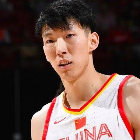 周琦彻底无缘新赛季CBA:经纪公司宣布继续征战海外联赛_注册_效力_进步