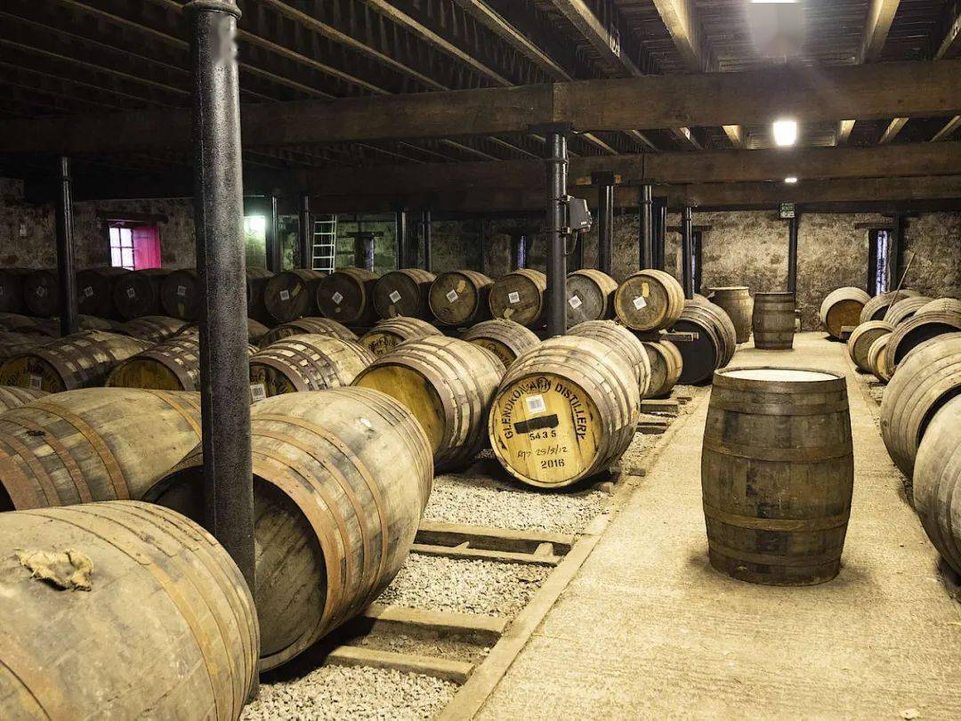 在格兰多纳酒厂打工是一种什么样的体验?