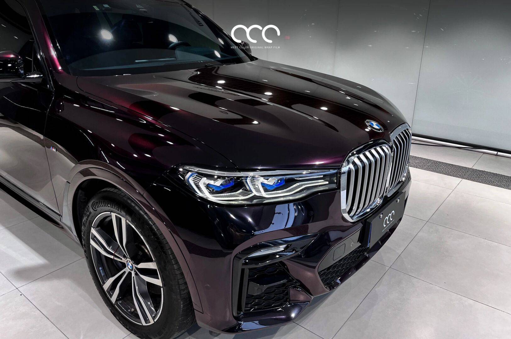 漫彩改色膜星空黑魅红尊贵奢华的黑红渐变色_气质_人群_低调