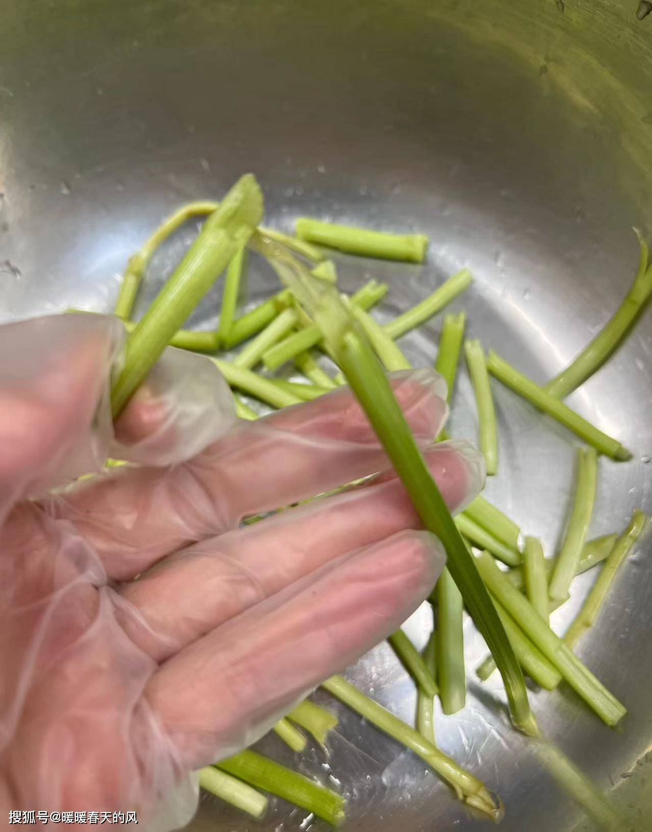 清炒水芹菜
