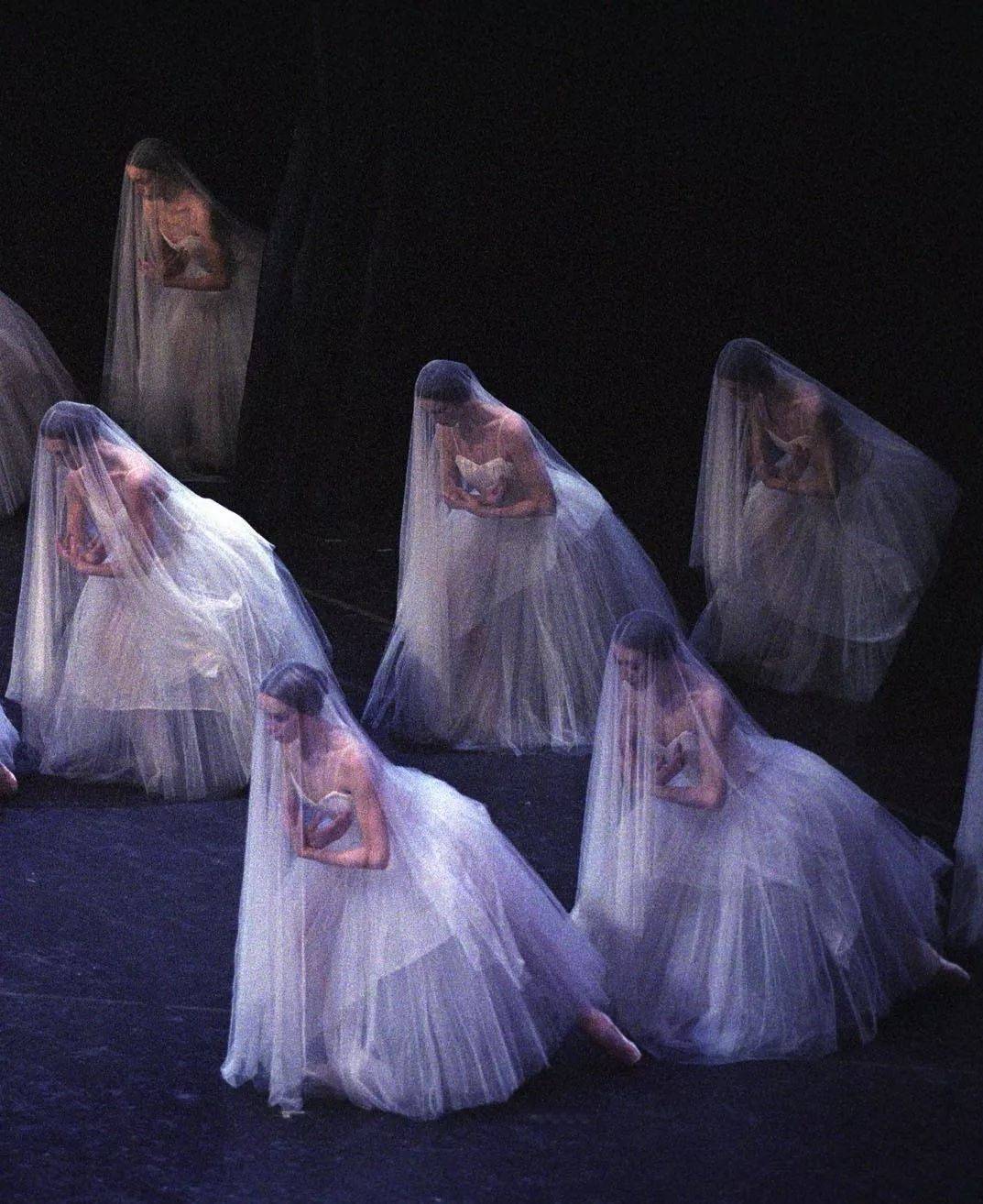 《吉赛尔》为什么能够成为浪漫主义芭蕾的巅峰代表作?_幽灵_音乐_伯爵