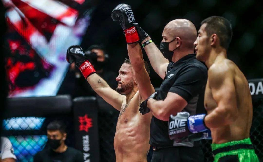 马拉特参战魔鬼八人赛,对决39岁的老牌k-1王者安迪·苏瓦_比赛_擂台