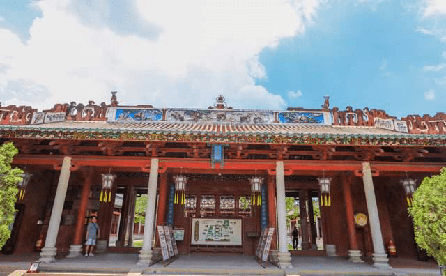 广东现存最古老的孔庙，为宋代所建，元代木构建筑的瑰宝