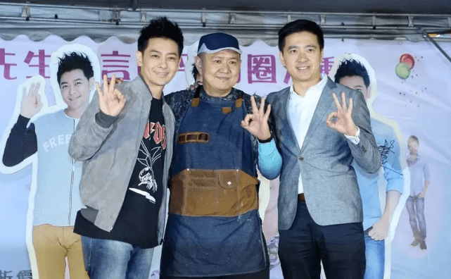 林志颖弟弟全家确诊新冠,妻子晒合影为儿子庆生,亲吻孩子画面温馨_林