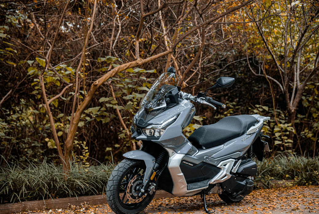 领导泡群比泡澡更勤奋——大阳150adv精进记(五)_搜狐汽车_搜狐网